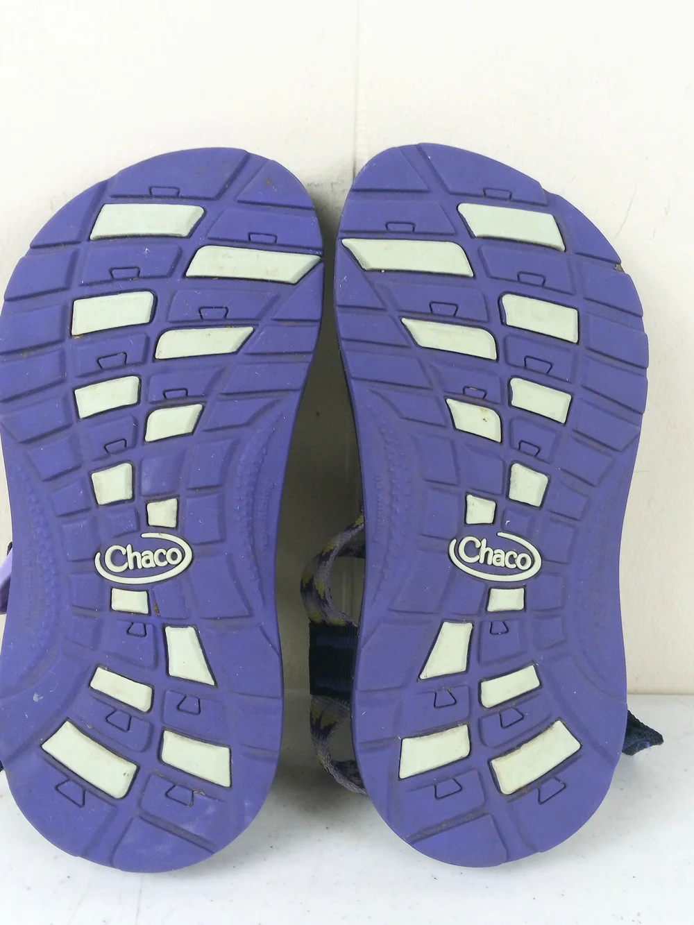 Chaco Style Strappy Hiking Sandals in Purple Yellow Black Kids Size 2 Slingback
